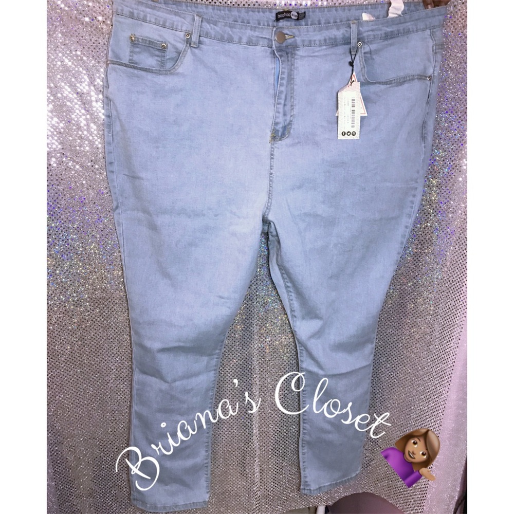 COPY - Boohoo: Plus Hi-Waisted Light Colored Jeans